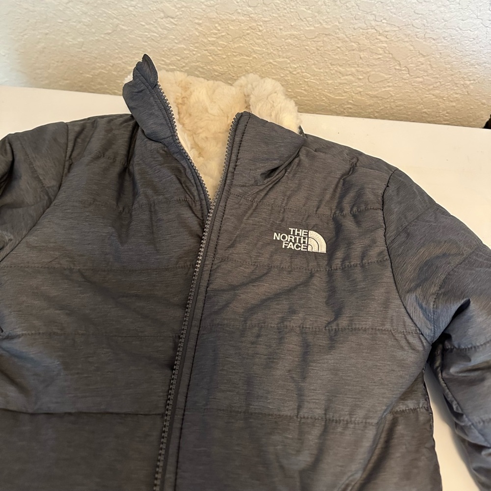 The North Face Girls fur lined jacket,EXCELLENT CONDITION